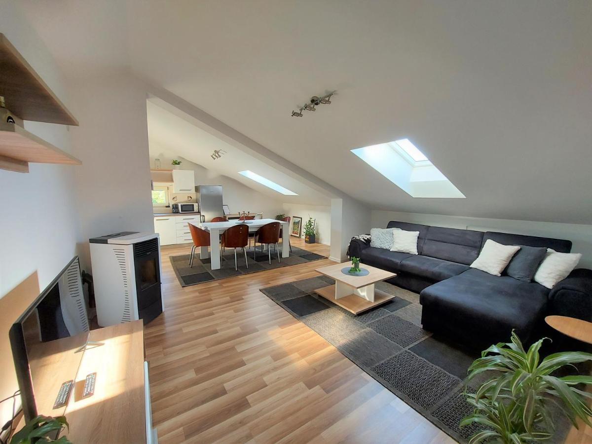 Rooms And Apartments Istrasoley Bale Bagian luar foto
